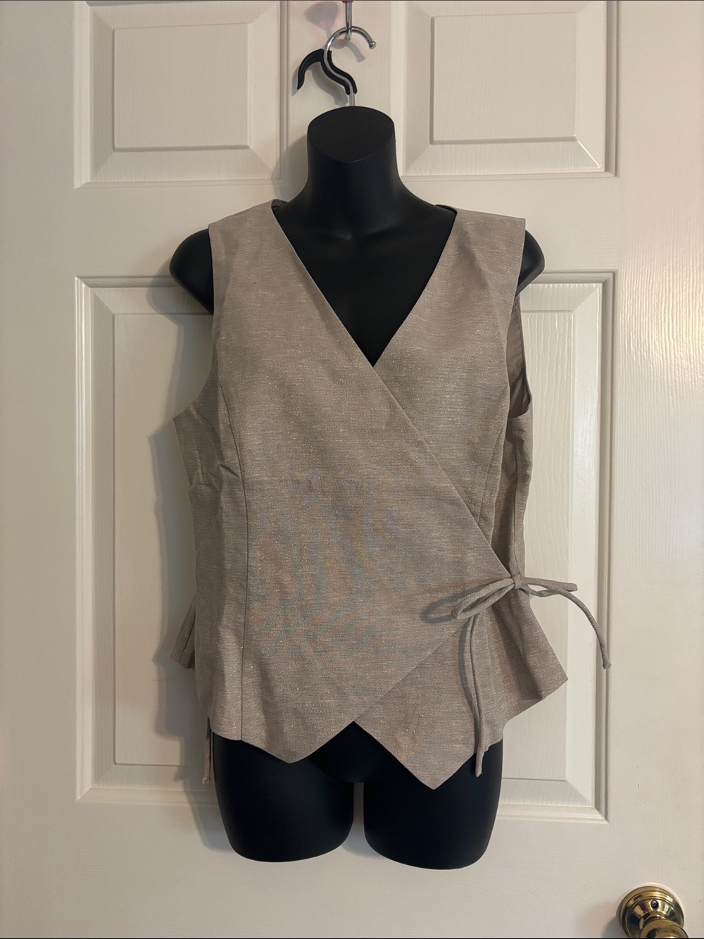 LOFT Shimmer Linen Cotton Wrap Tank Size M NWT - Picture 4 of 8